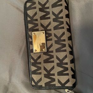 Michael Kors zip around wallet